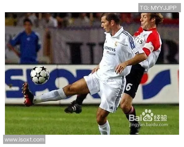 足球明星如何运用脚背技巧完美停球展现足球艺术之美